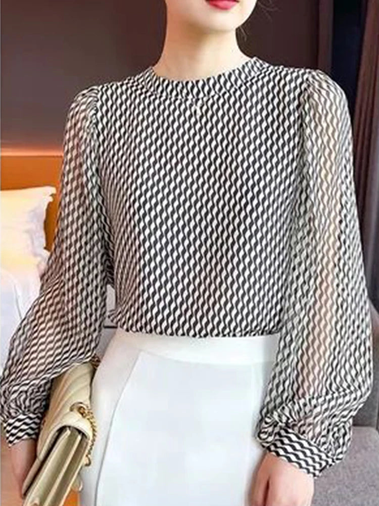 Chic Look Fashion Luxury Women's Tops with Graceful Design