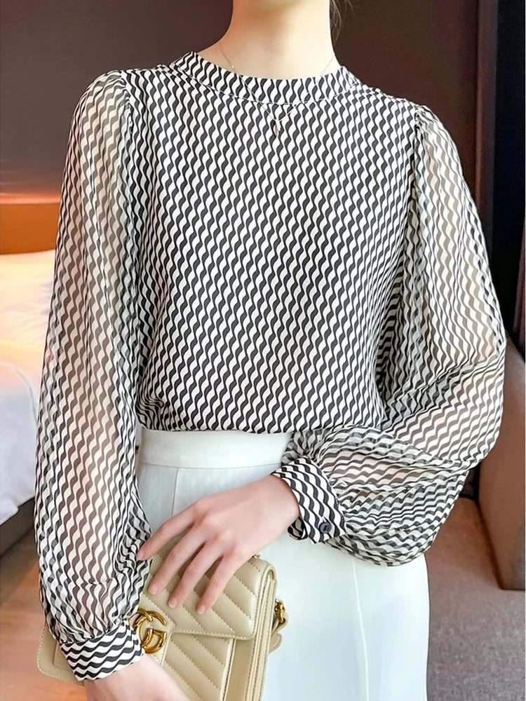 Chic Look Fashion Luxury Women's Tops with Graceful Design