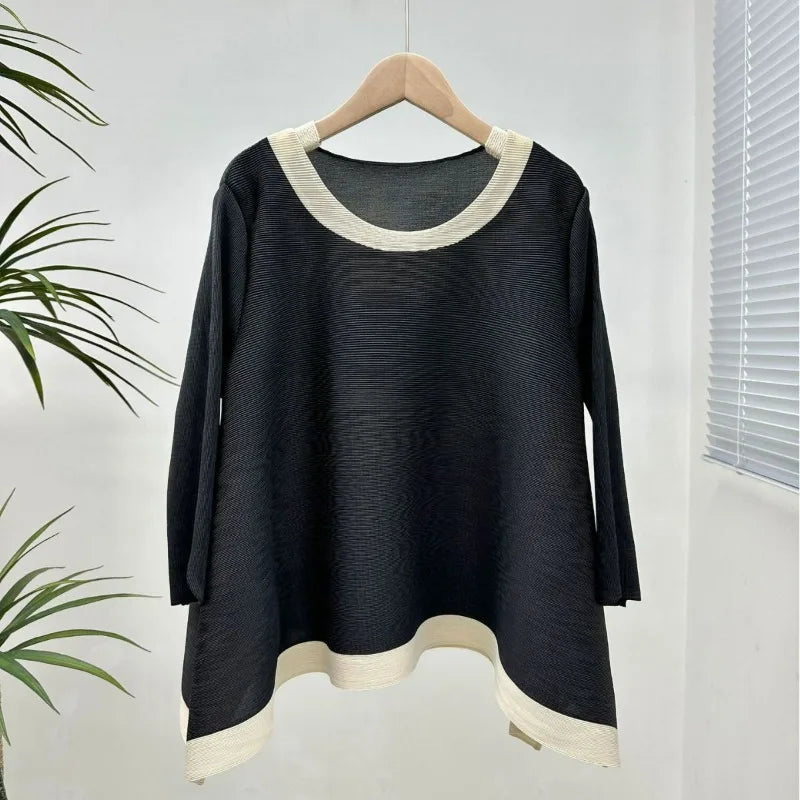 Fashion Colored Large Swing Round Neck Top