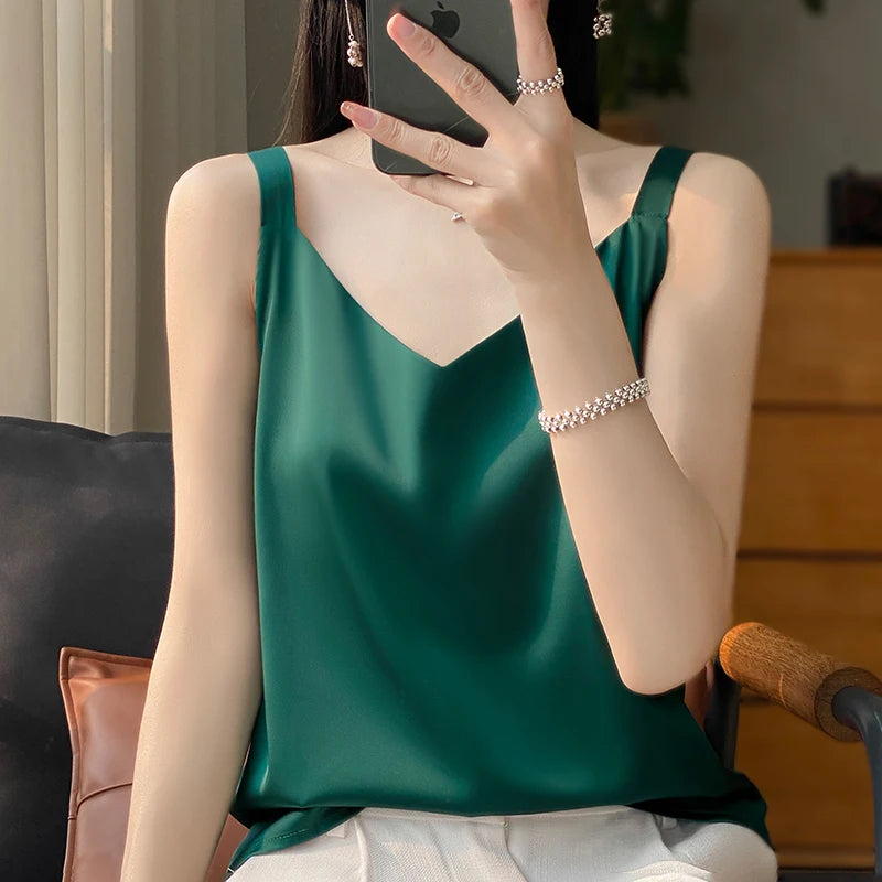 Spring Top New Mulberry Silk V-Neck Wide Shoulder Fashion